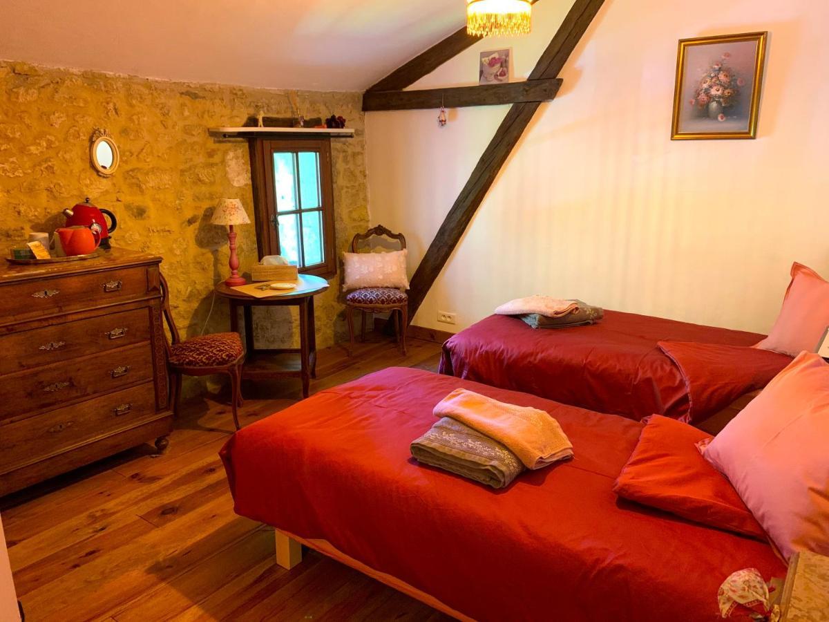 Hotel Ferme de Tayac Les Eyzies Exterior foto